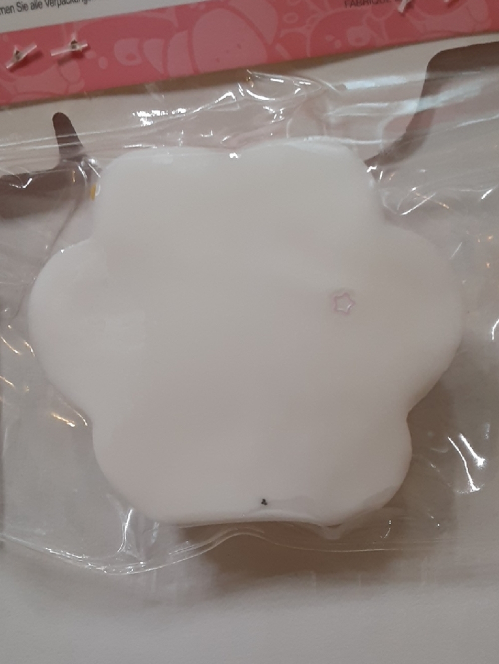 Pink Paw Squishy (Jelli Squishi) - Picture 7 of 9